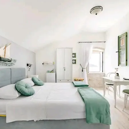 Guest house And By The Sea - 2452 Vis